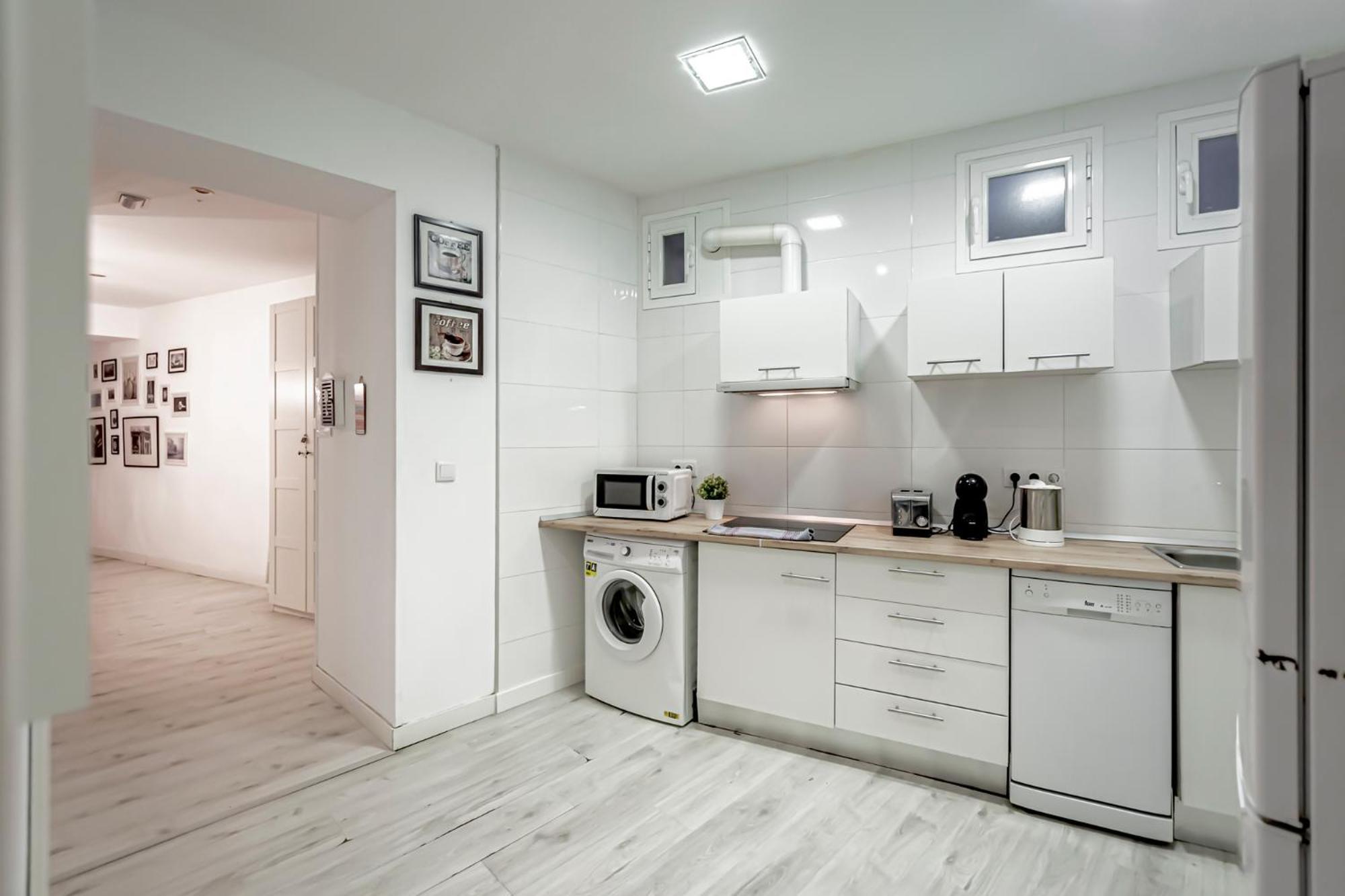 Atocha Arrendamiento De Temporada Apartamento Madri Exterior foto