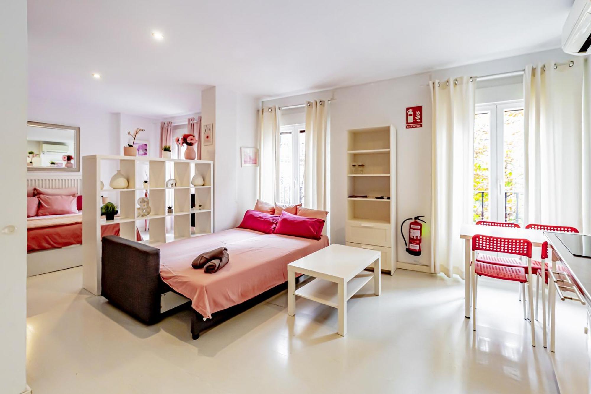 Atocha Arrendamiento De Temporada Apartamento Madri Exterior foto